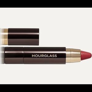 Hourglass Girl Lip Stylo - Liberator